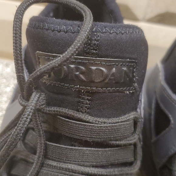 SOLD!! JORDAN Formula 23 Dark Gray - Size 11 - Picture 4 of 10